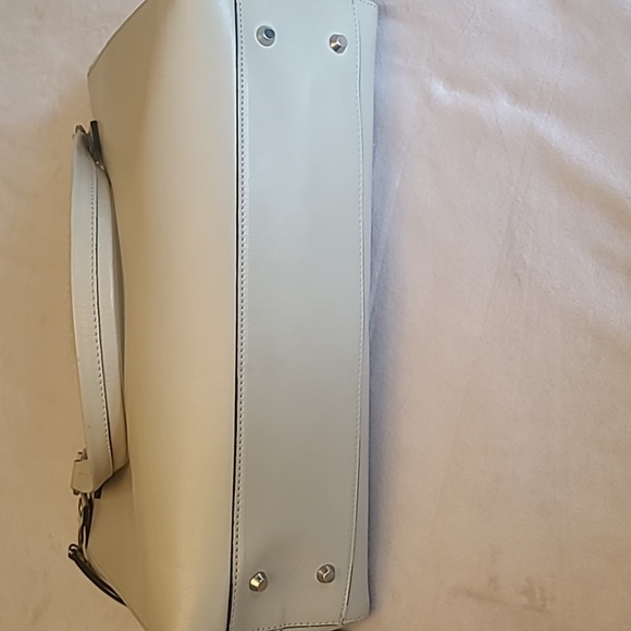 Alberta di Canio Italian genuine leather shoulder bag. - Picture 10 of 16